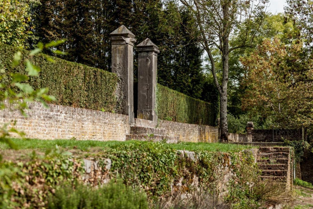 Chateau De Vignee Рошфор Экстерьер фото